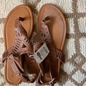 Brown cognac sandals